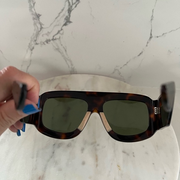 Gucci oversized sunglasses - Picture 7 of 8